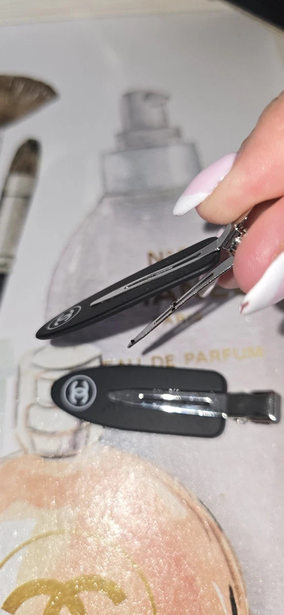 Chanel Beauty Hair Clip BLACKpair of 2 CC large NWT