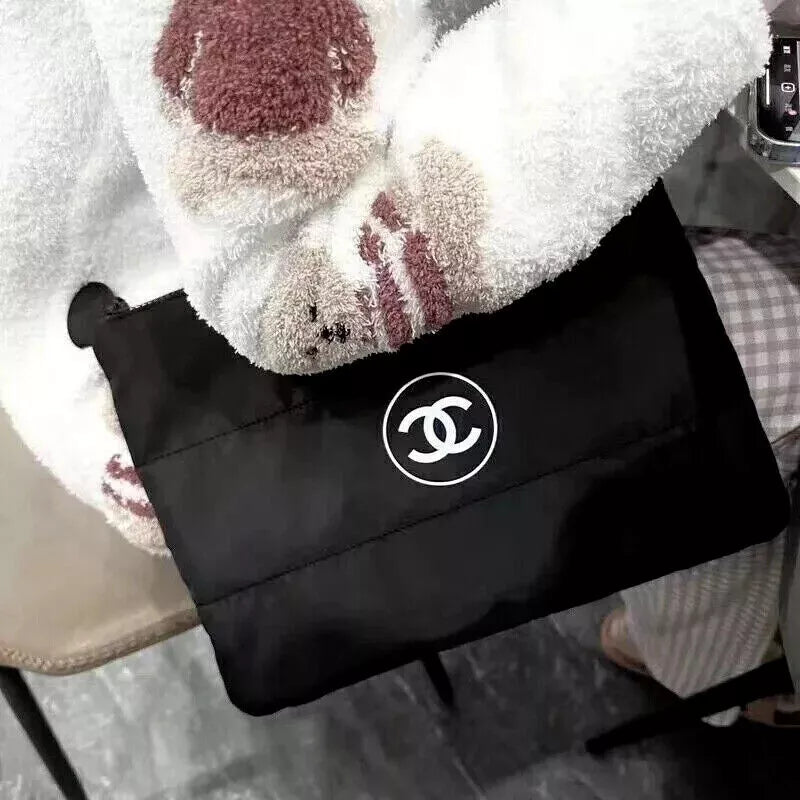 Chanel Beauty Gift Black\White Puffy Makeup Bag Pouch Clutch Cosmetic Case-NEW