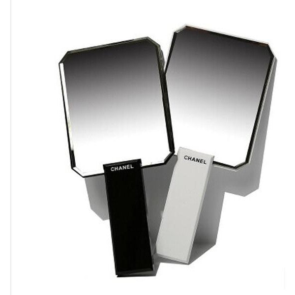 Chanel Beauty Black Mirror